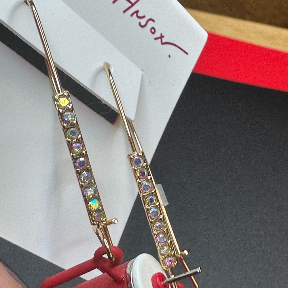 Super Cute Betsey Johnson Water Bottle Earrings - Picture 2 of 4